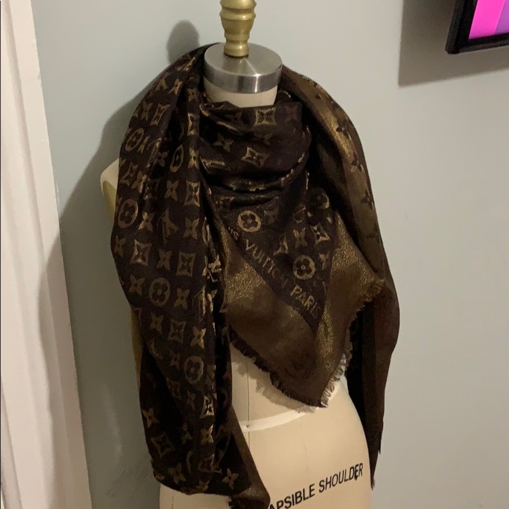 Louis Vuitton monogram Shine Shawl